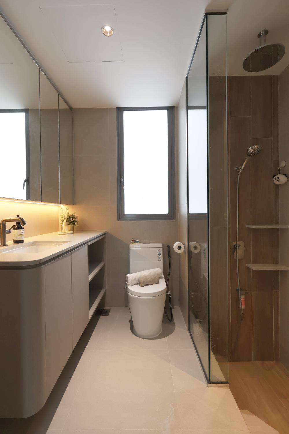 Minimalist Bathroom with Mirror and Shower Screen