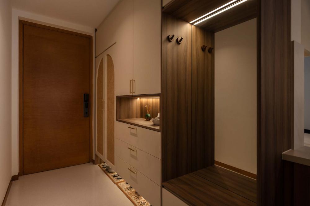 Contemporary Entryway with Mirror and Seating Bench