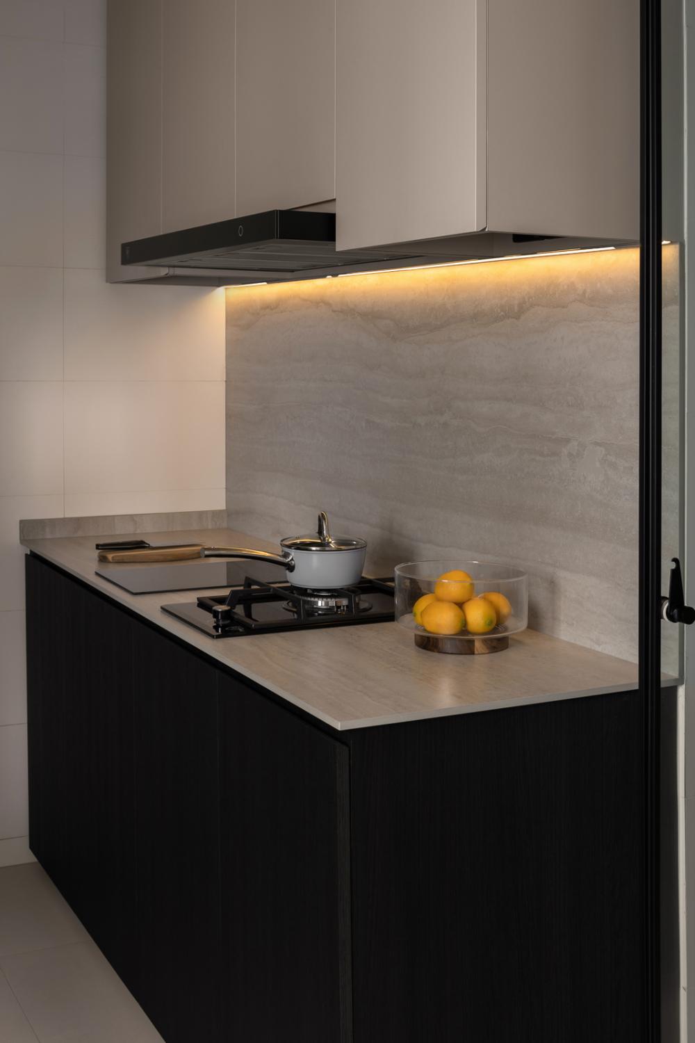 Contemporary Kitchen with Countertop and Homogeneous Tiles