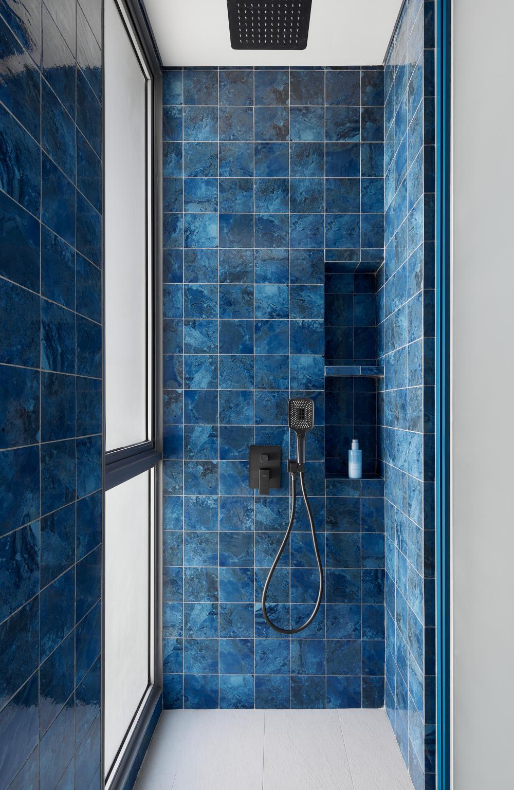 Modern Bathroom with Bathroom Storage and Bathroom Accessories