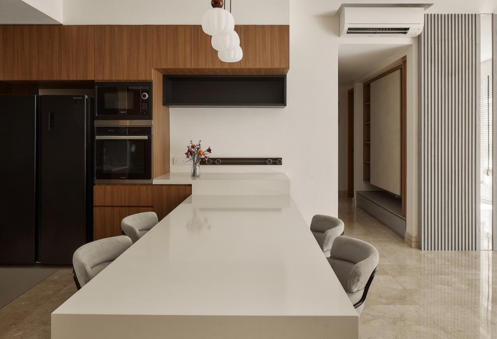 Asian Dining Room with Dining Table and Dining Chairs