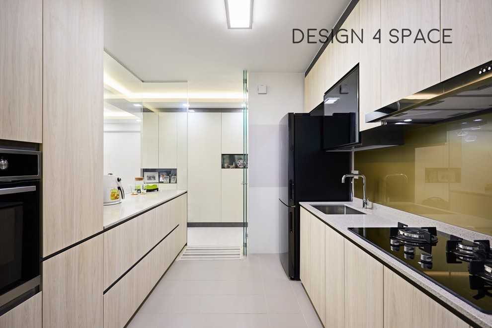 Modern Kitchen with Wood Flooring and Kitchen Window