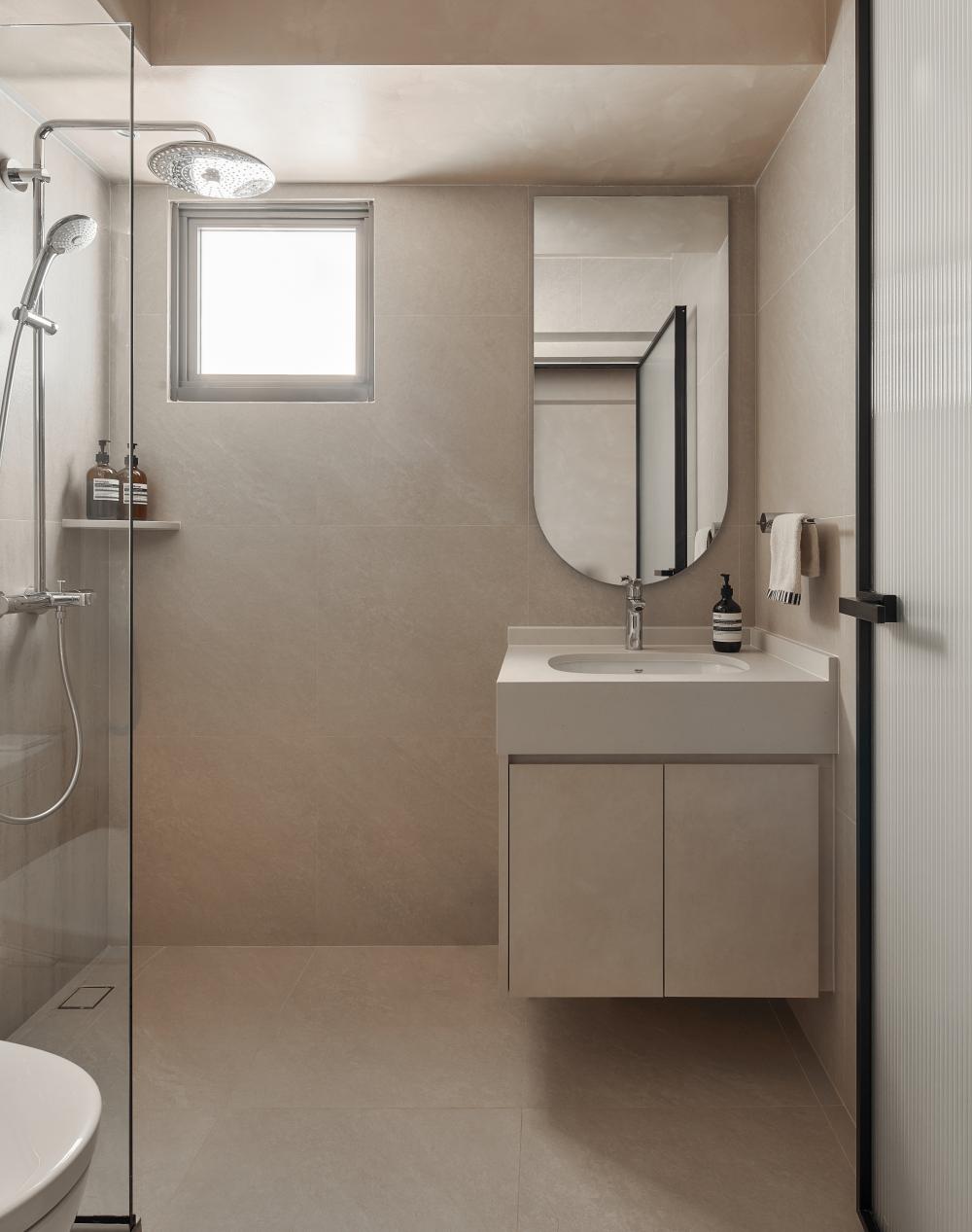 Scandinavian Bathroom with Mirror and Bathroom Storage
