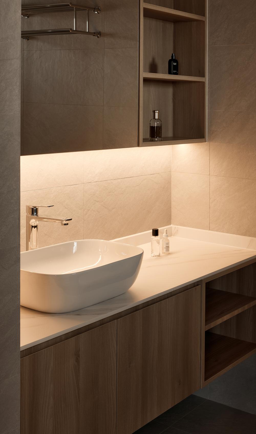 Minimalist Bathroom with Countertop and Mirror