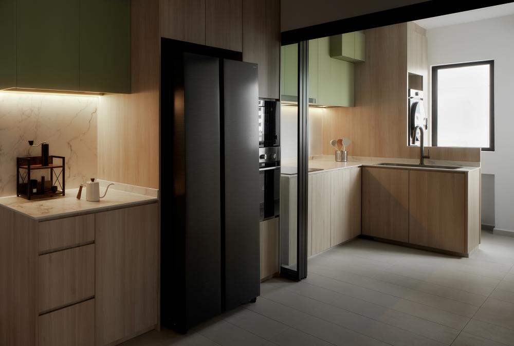 Minimalist Kitchen with Kitchen Island and Cupboard