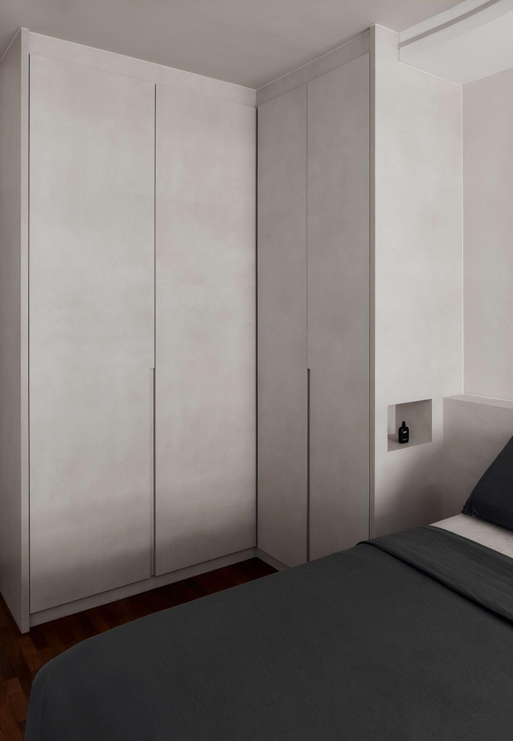 Minimalist Bedroom with Wardrobe and Closet