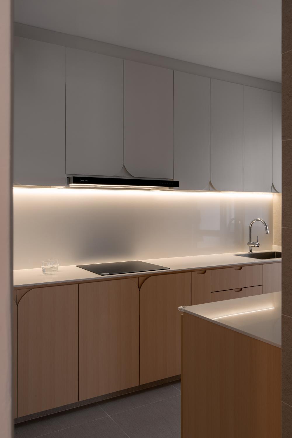 Scandinavian Kitchen with Kitchen Island and Breakfast Counter