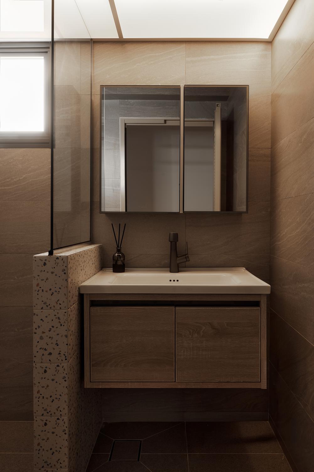 Modern Bathroom with Shower Screen and Bathroom Storage