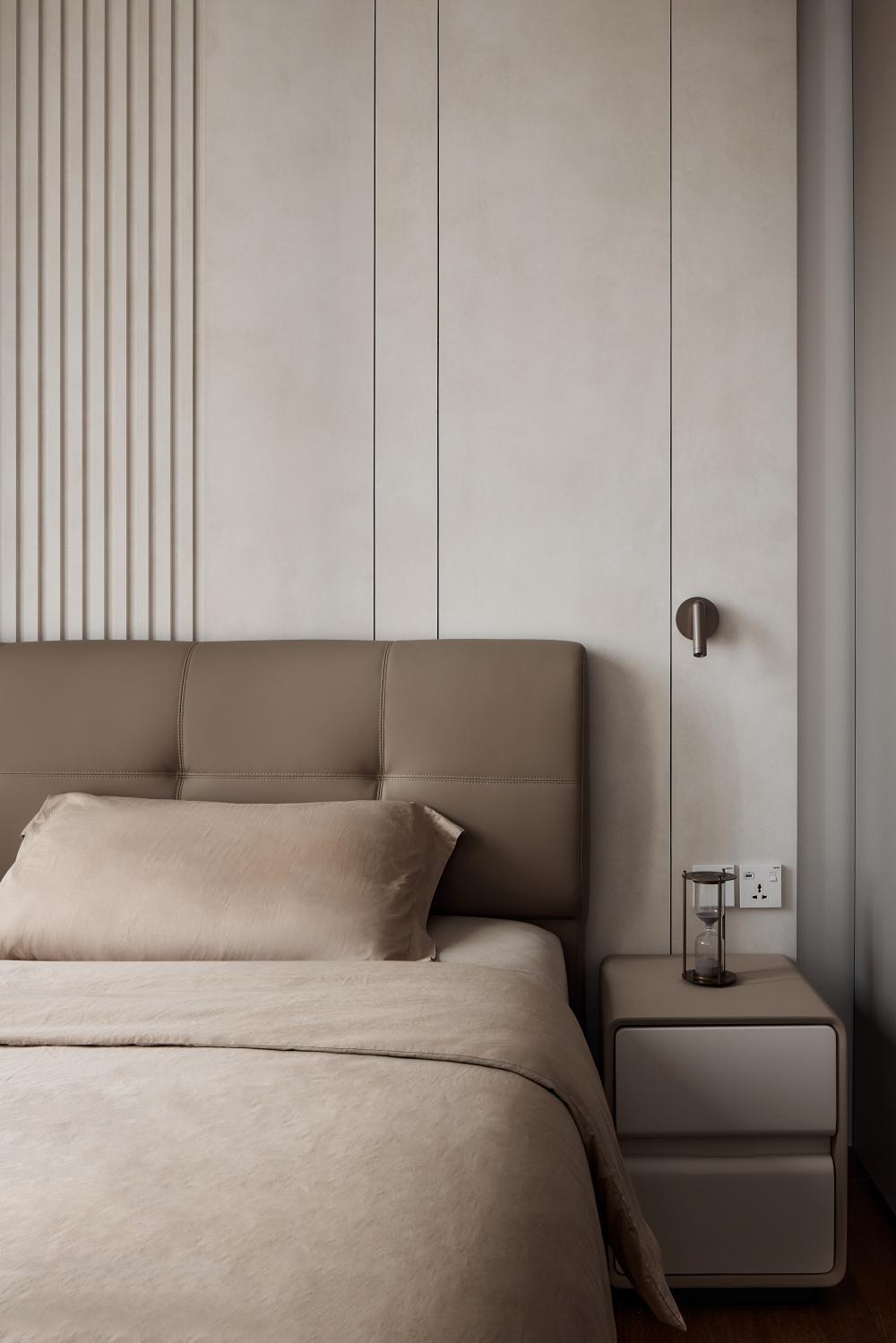 Modern Bedroom with Wardrobe and Closet