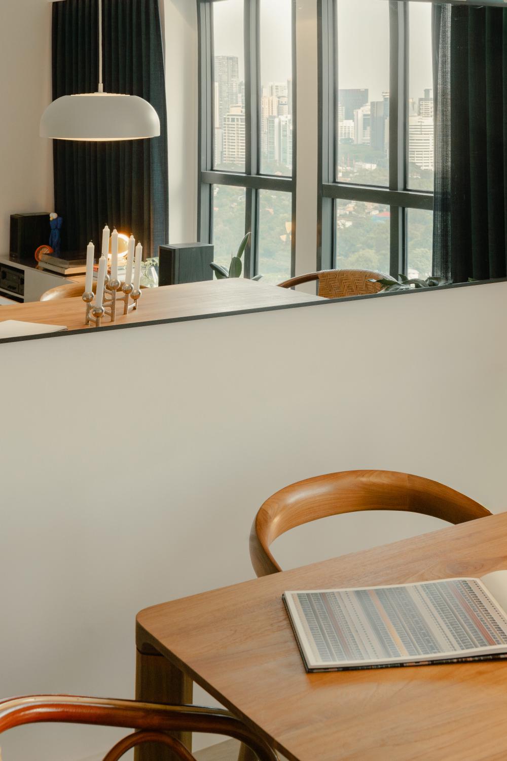 Modern Dining Room with Mirror and Dining Table