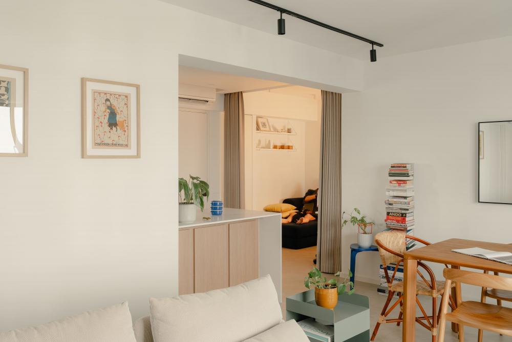 Modern Living Room with Countertop and Sofa