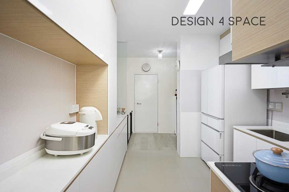 Minimalist Kitchen with Homogeneous Tiles and Kitchen Window
