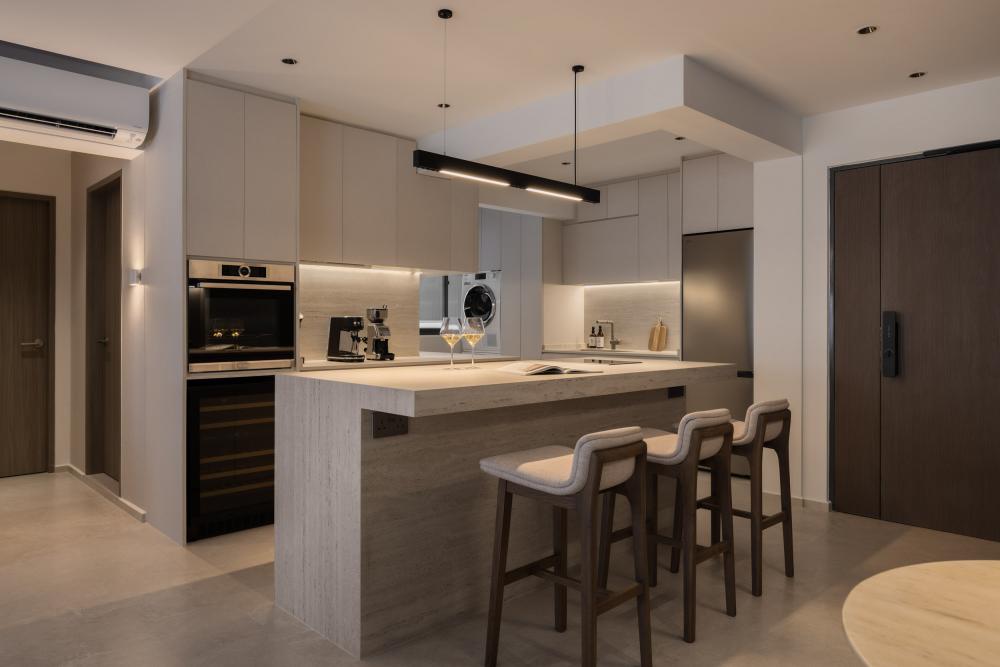 Contemporary Kitchen with Kitchen Island and Open Kitchen