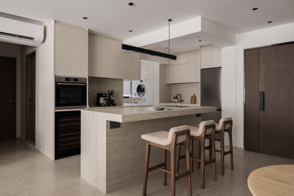Contemporary Kitchen with Countertop and Kitchen Island