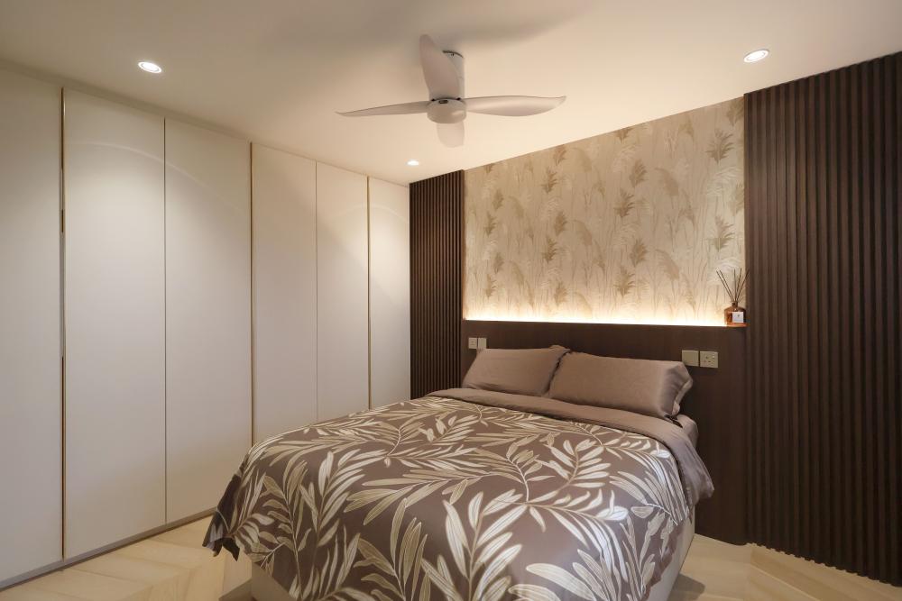 Contemporary Bedroom with Wardrobe and Sliding Wardrobe