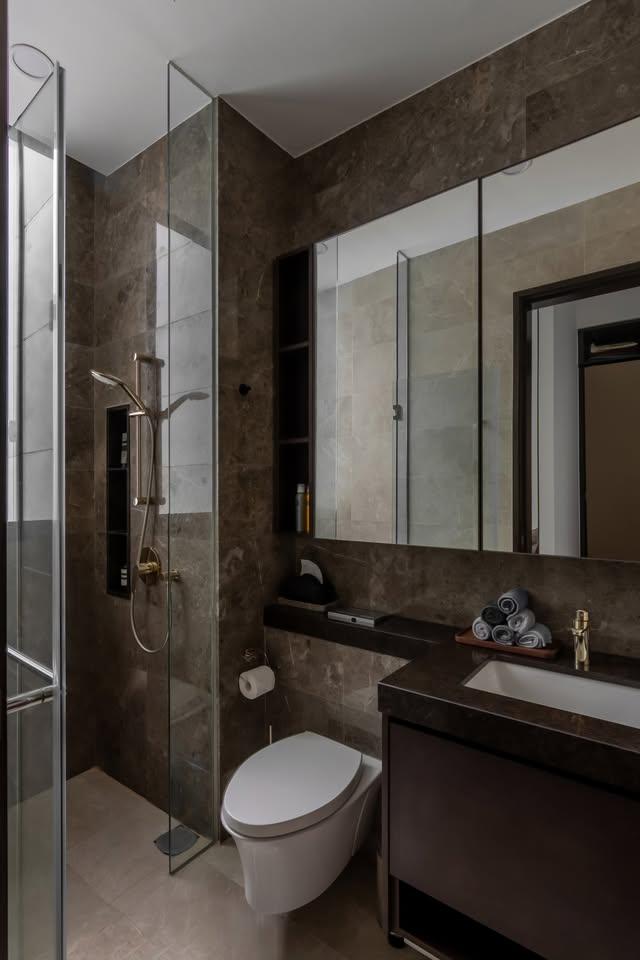 Modern Bathroom with Mirror and Shower Screen