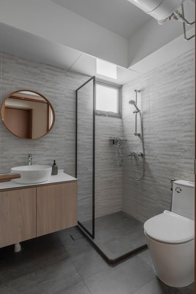 Modern Bathroom with Mirror and Shower Screen