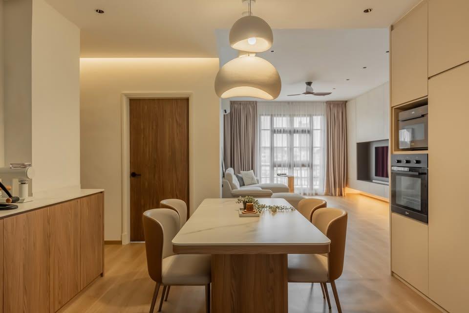 Modern Dining Room with Drop Light and Dining Table