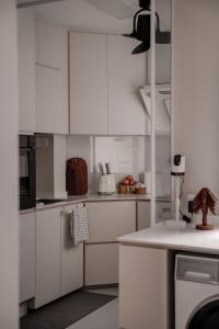 Scandinavian Kitchen at 584 Woodlands Dr