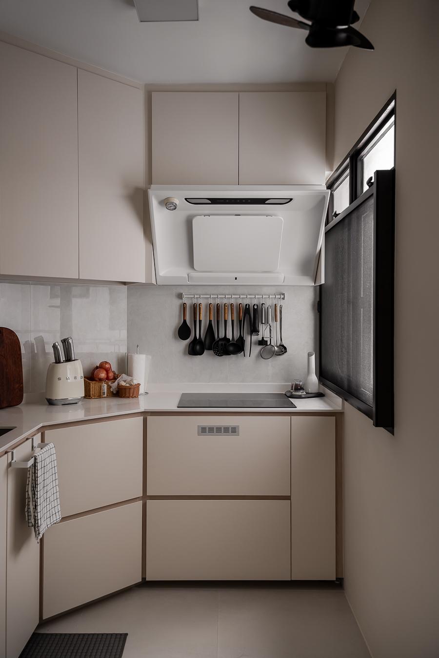 Scandinavian Kitchen with Homogeneous Tiles and Kitchen Tap