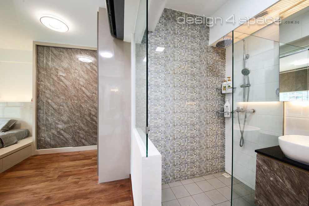 Transitional Bathroom with Bathroom Storage and Bathroom Accessories