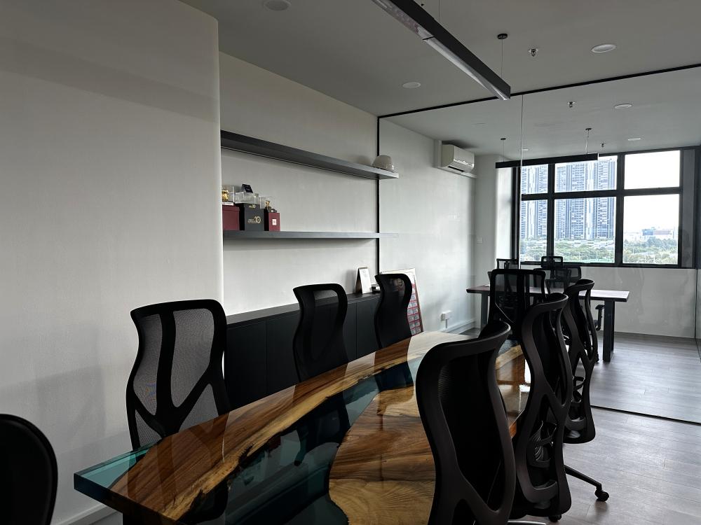 Modern Office with Desk and Desk Chairs