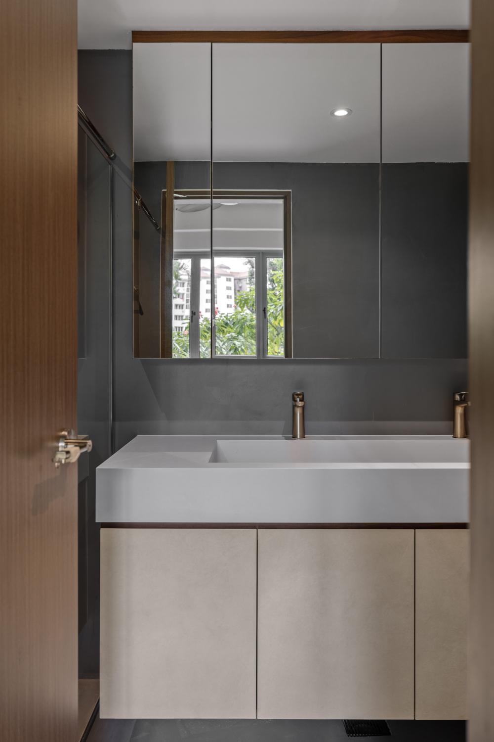 Scandinavian Bathroom with Countertop and Homogeneous Tiles
