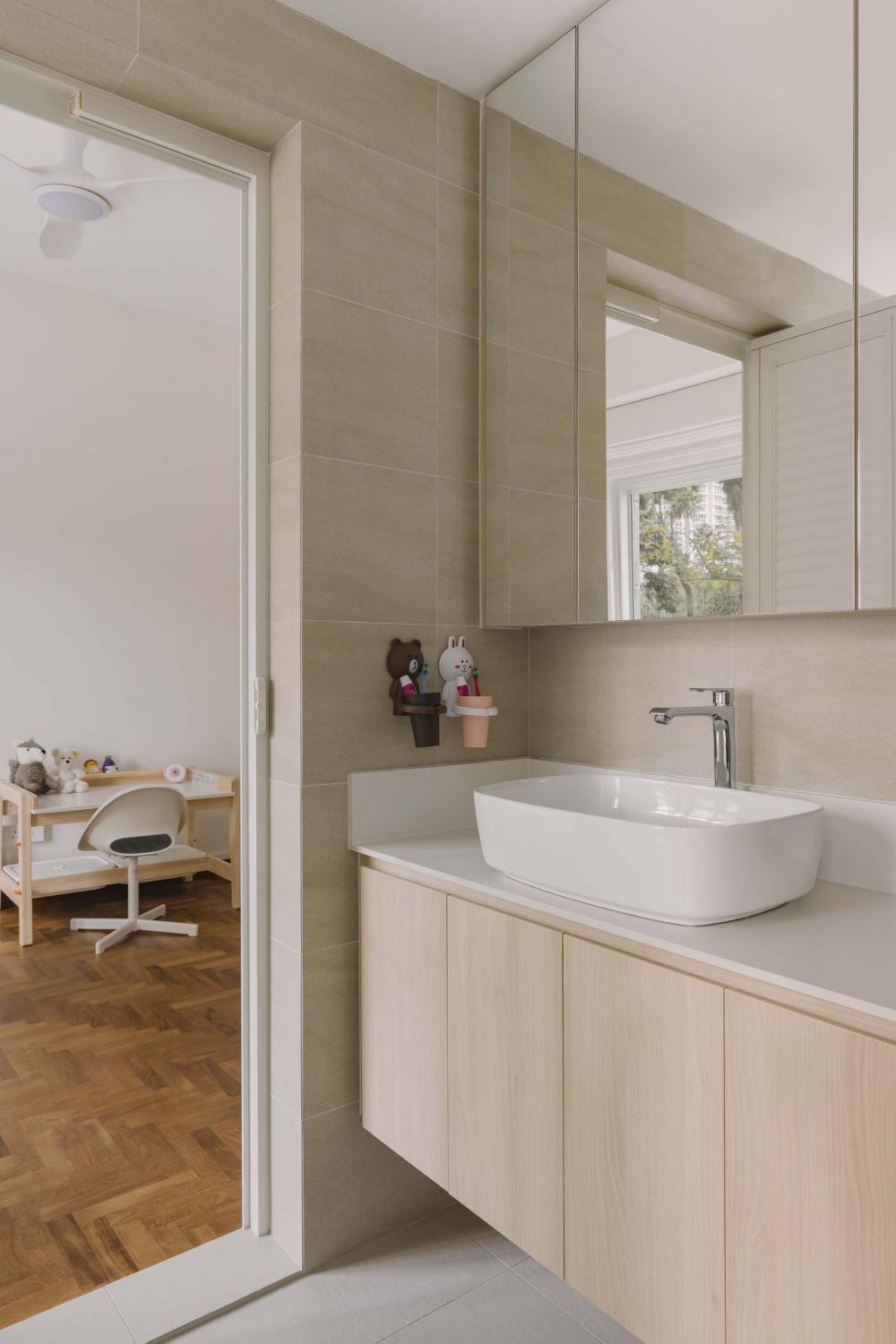 Country Bathroom with Mirror and Bathroom Storage