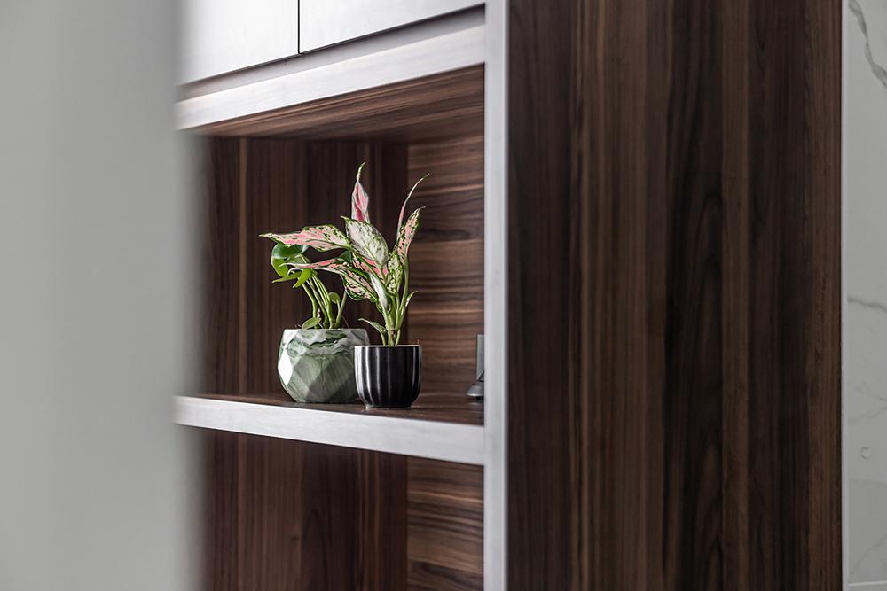 Modern Bathroom with Storage Cabinets and Display Cabinets