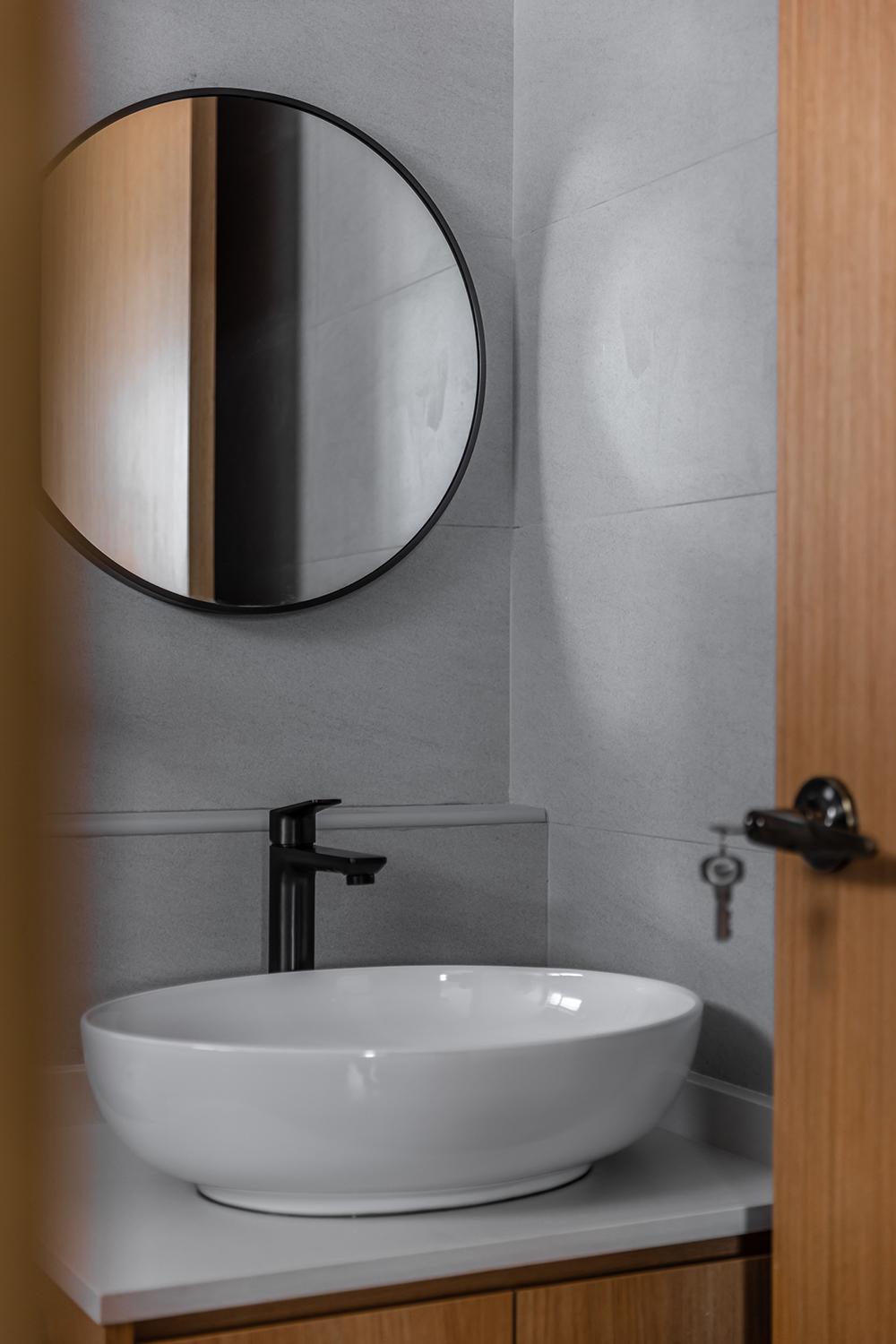 Scandinavian Bathroom with Homogeneous Tiles and Mirror