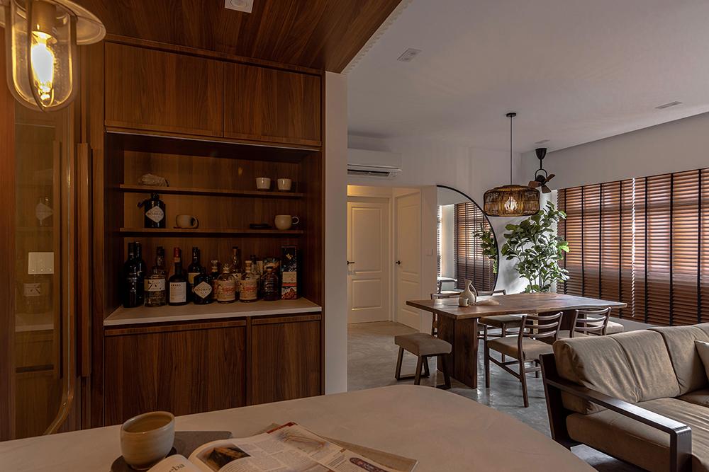 Scandinavian Home Bar with Countertop and Mirror