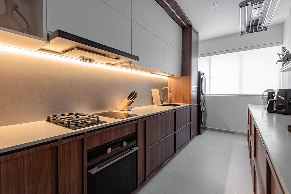 Scandinavian Kitchen with Countertop and Homogeneous Tiles