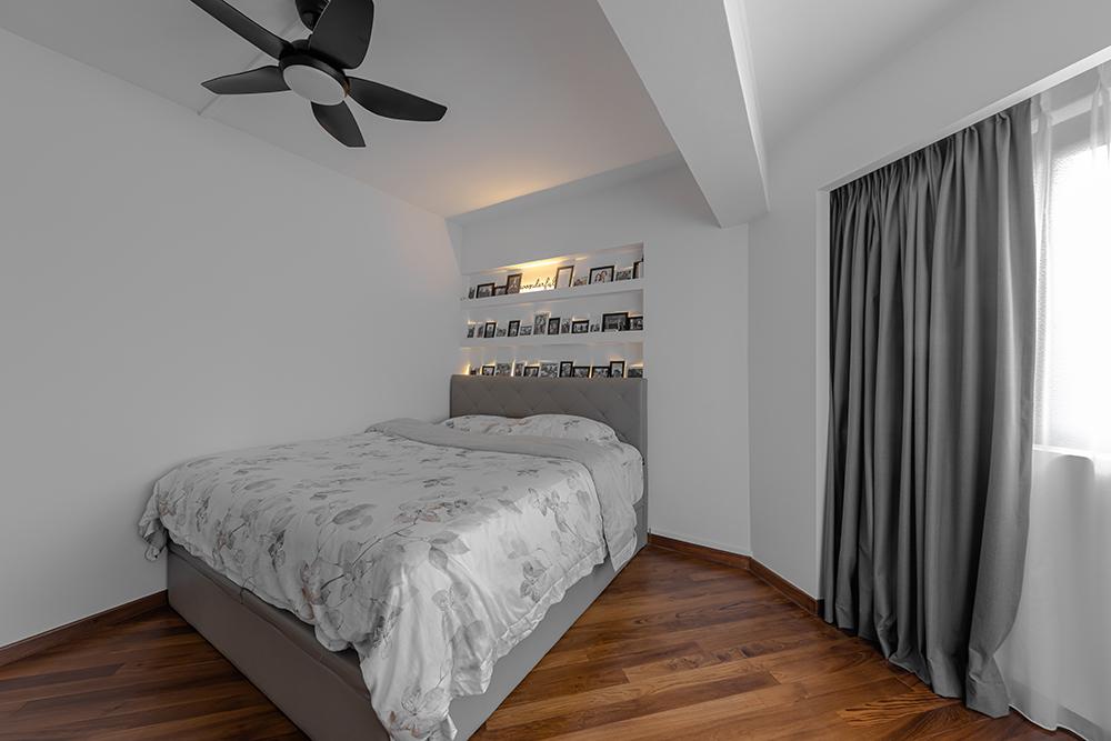 Modern Bedroom with Vinyl Flooring and Curtain