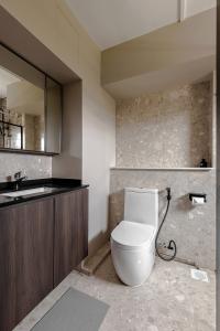 Modern Bathroom at Pasir Ris