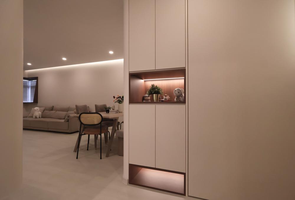 Modern Entryway with Small Storage and Shoe Cabinets