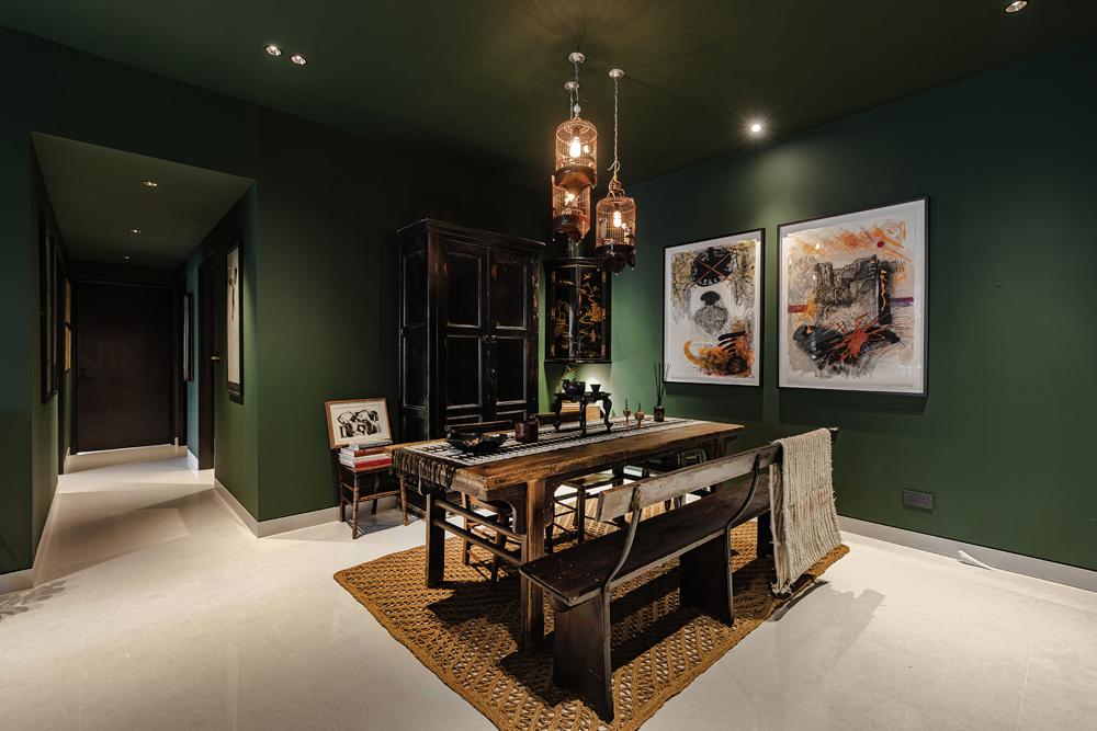 Eclectic Dining Room with Artwork and Dining Table
