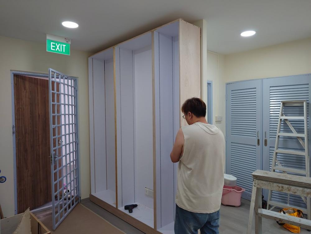 Asian Office with Bookshelf and Desk