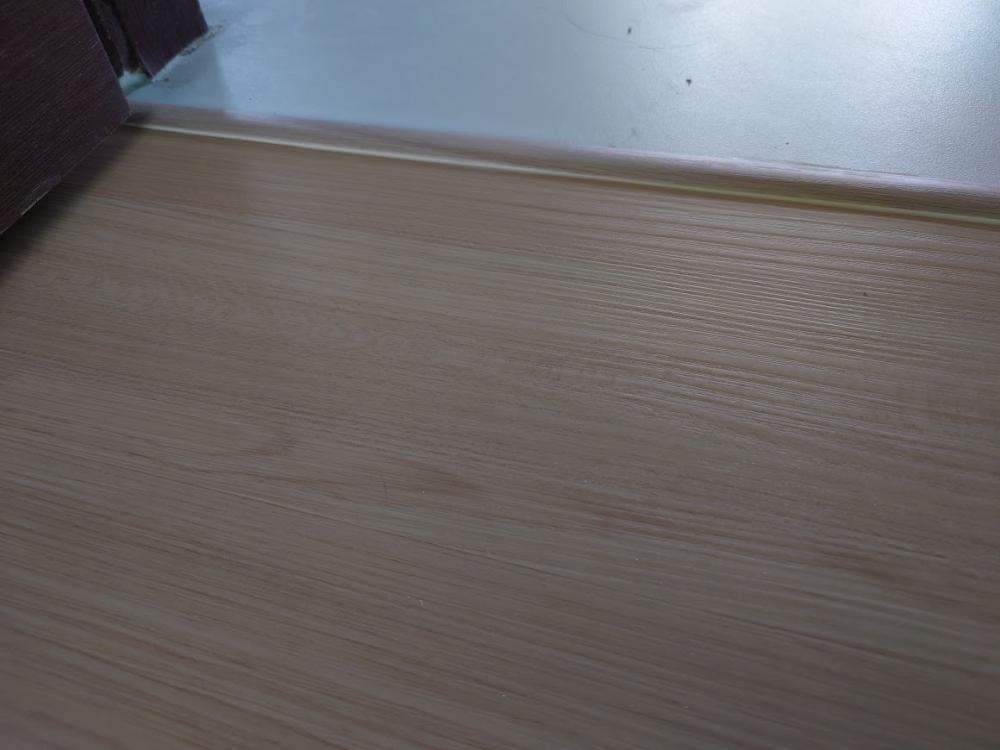 Asian Bedroom with Vinyl Flooring and Homogeneous Tiles