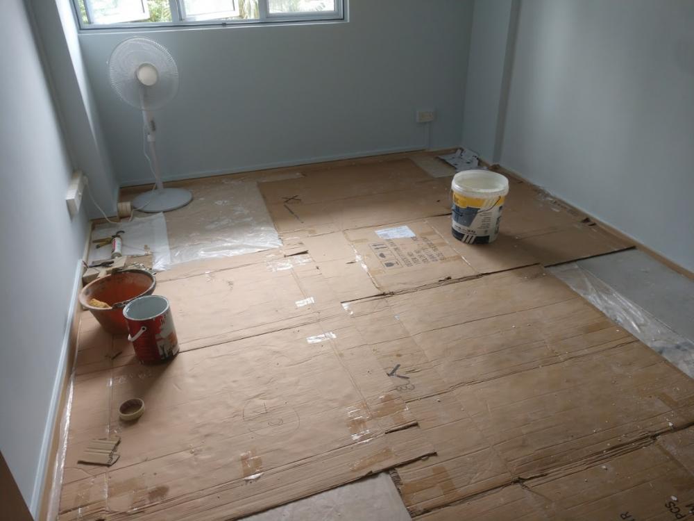 Asian Bedroom with Vinyl Flooring and Cove Lighting