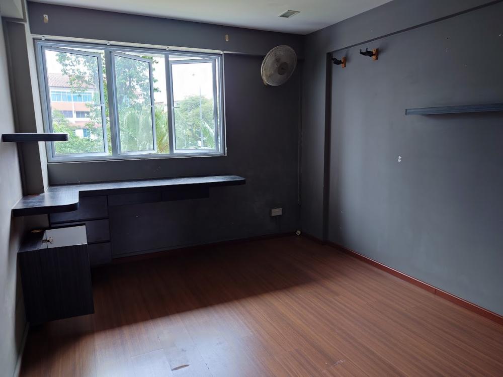 Asian Bedroom with Vinyl Flooring and Herringbone Tiling