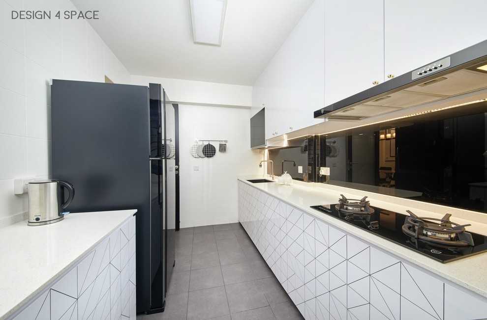 Scandinavian Kitchen with Vinyl Flooring and Homogeneous Tiles