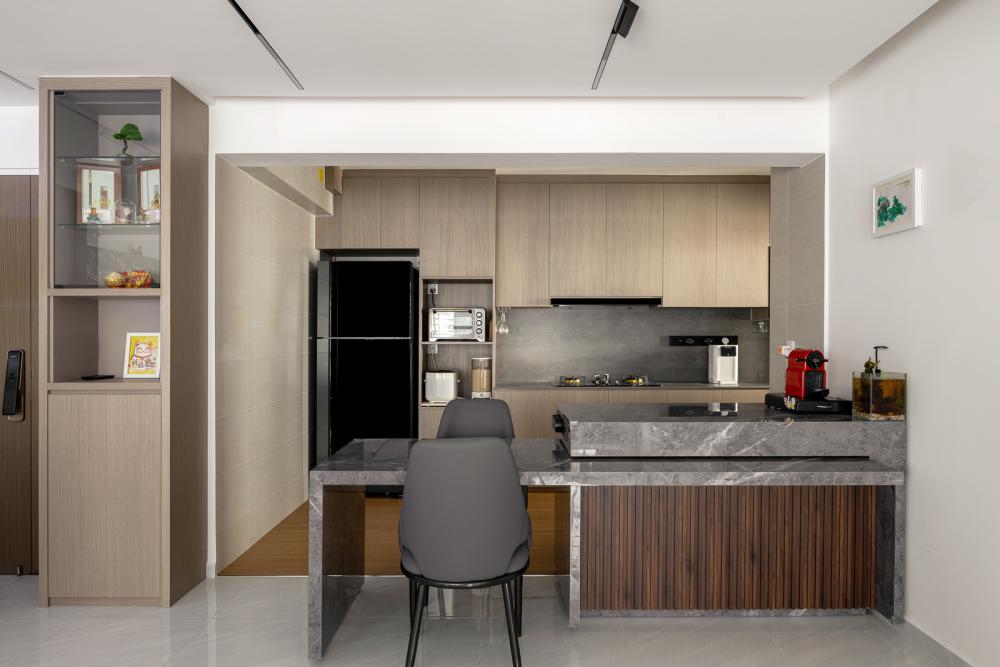 Modern Kitchen with Countertop and Open Kitchen