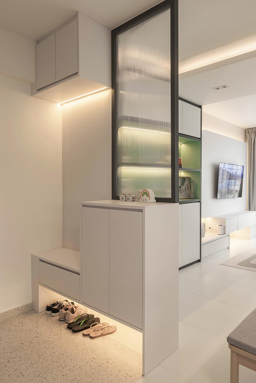 Modern Foyer with Settee and Sofa