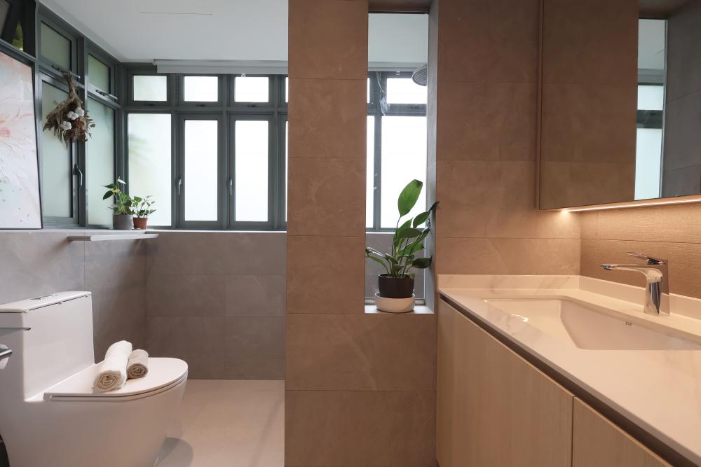 Modern Bathroom with Shower Screen and Bathroom Storage