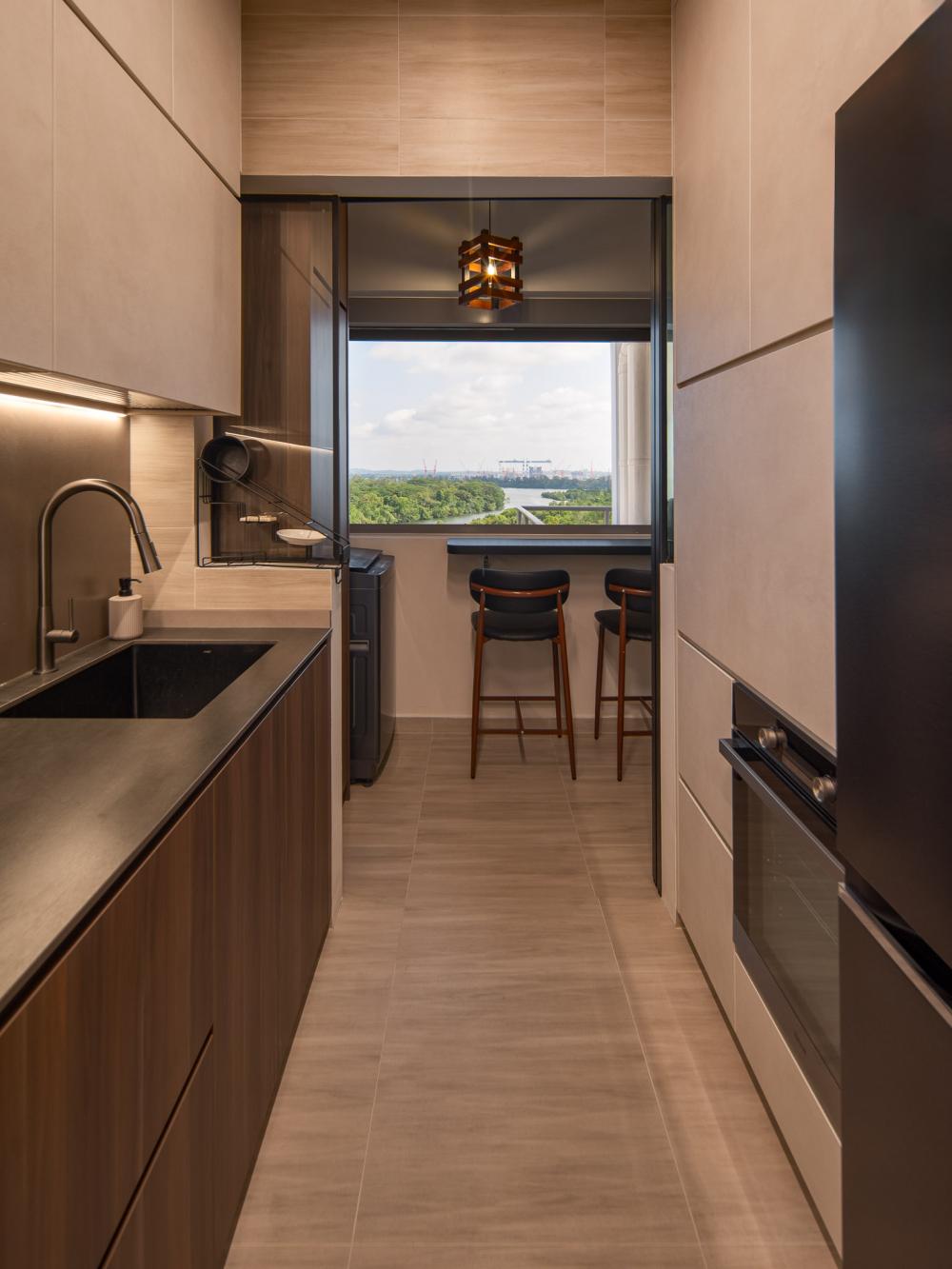 Modern Kitchen with Countertop and Homogeneous Tiles