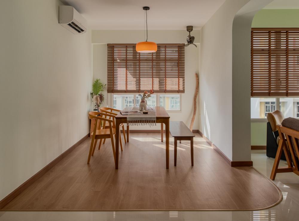 Country Dining Room with Drop Light and Dining Table