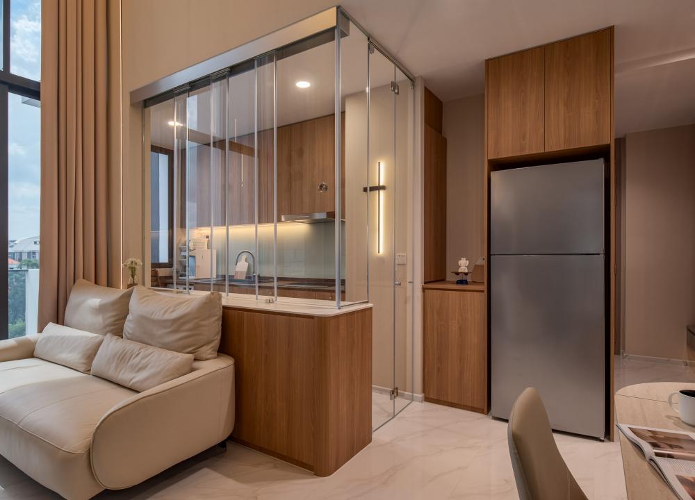 Modern Kitchen with Countertop and Open Kitchen