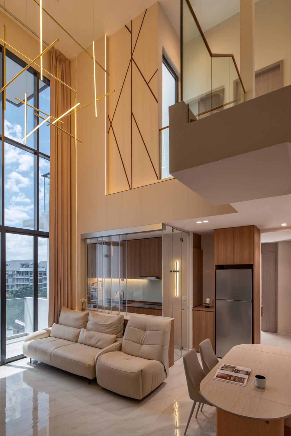 Modern Dining Room with Feature Wall and Drop Light