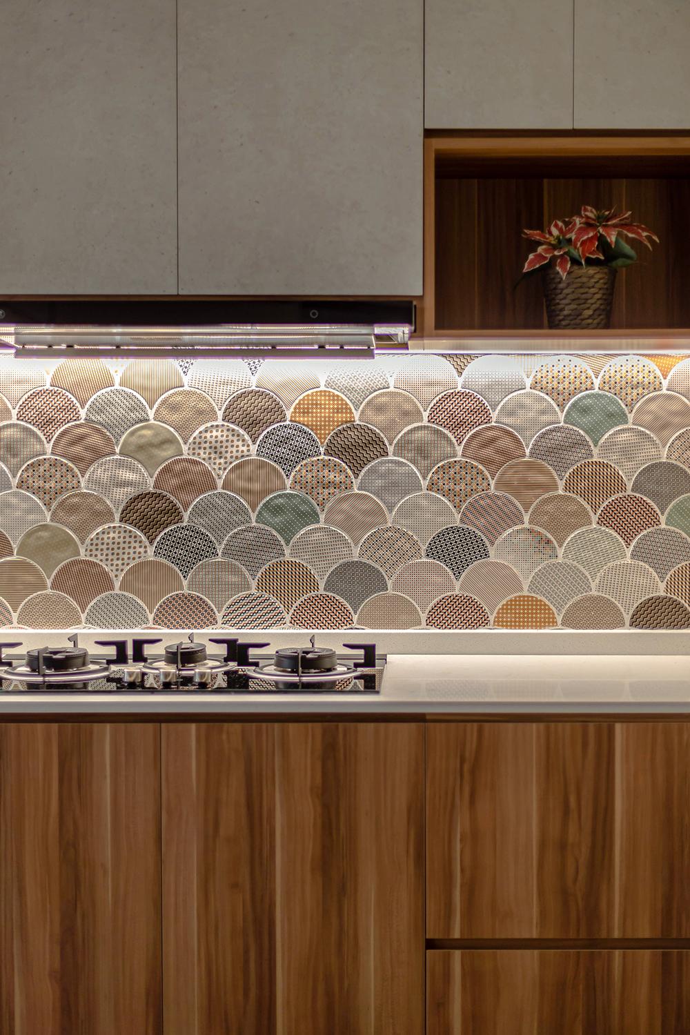 Eclectic Kitchen with Countertop and Homogeneous Tiles