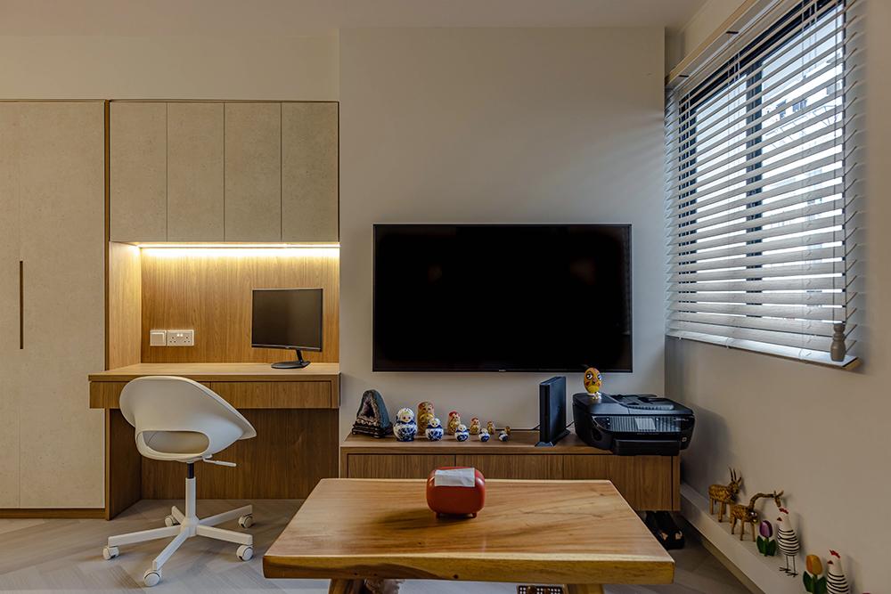Eclectic Living Room with Vinyl Flooring and TV Console